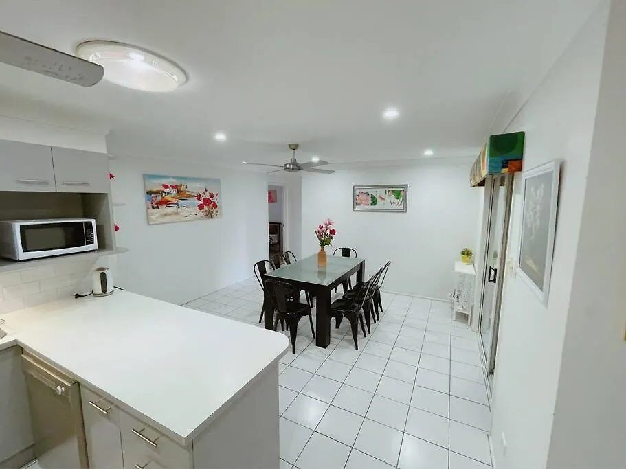 Cheerful 5 Bedroom Holiday Destination Browns Plains 0*,